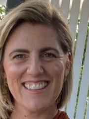 Headshot photo of Jennifer Levitt