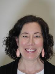Headshot photo of Mari Farry