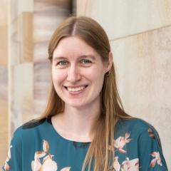 Headshot photo of Alexandra Osika